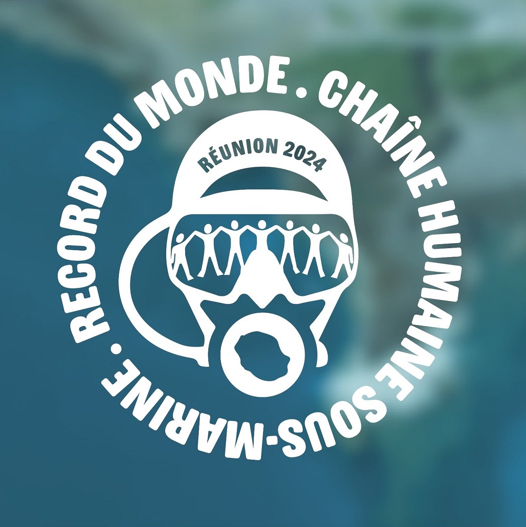 RECORD DU MONDE 2024 : LA PLUS LONGUE CHAÎNE HUMAINE SOUS-MARINE